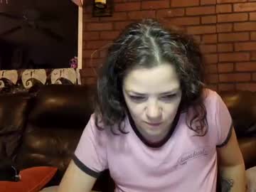 girl
        miaelizabethlove cam image #114886