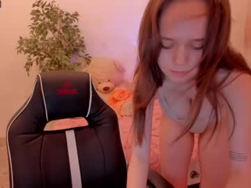 girl
        bright_bella cam image #89354