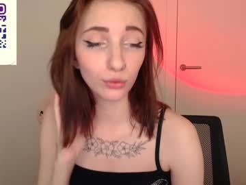 girl
        evaa_coy cam image #132264