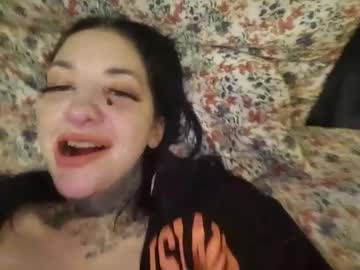 girl Hidden Sex Cam Live Stream with justanotherjunkie