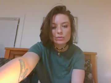 girl
        satancow666 cam image #92716