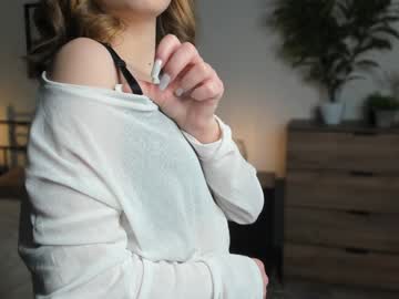 girl
        sona_rise cam image #221130