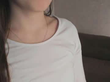 girl
        bensley_ cam image #149849
