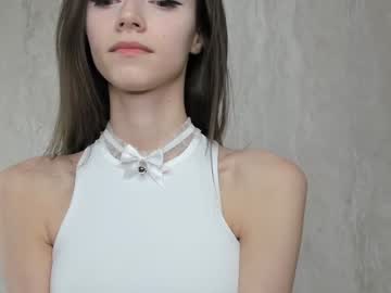 girl
        cutie_ghostie cam image #149602