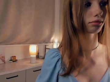 girl
        dorettaburgh cam image #212202