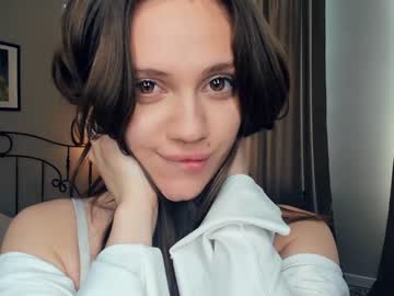 girl
        flame_in_eyes cam image #107409