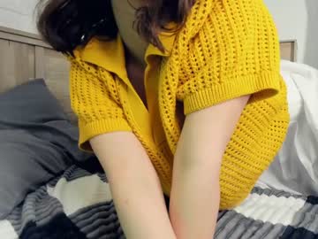 girl
        flow_so_love cam image #150896