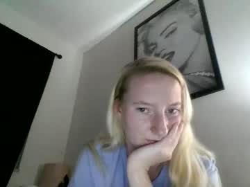 girl
        tarababes cam image #152730