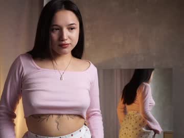 girl
        ryninal cam image #217548