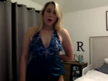 girl
        mamaaryy3 cam image #49024