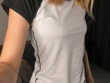 girl
        dawnhardey cam image #218469