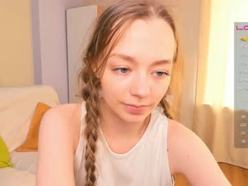 girl
        carolcharles cam image #83327
