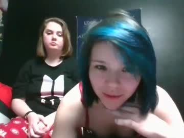 girl
        breezywaters cam image #14354