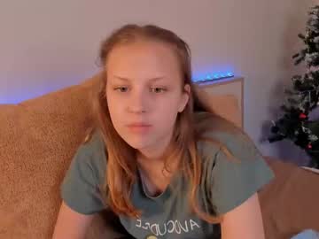 girl
        melissamill cam image #40398