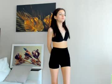 girl
        darlenefarman cam image #168557