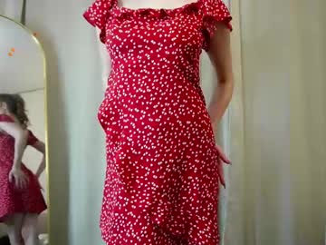 girl
        _inscryption_ cam image #212142