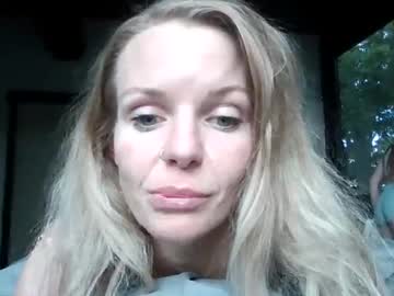 girl Hidden Sex Cam Live Stream with carinablair777