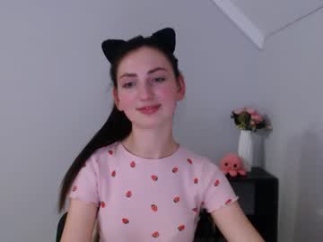 girl
        violet_ti cam image #47527