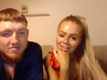 couple
        sashaxflows cam image #81851