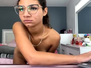couple
        tu_princesa27 cam image #112512