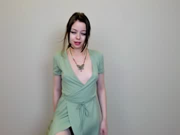 girl
        unrealeased cam image #72467