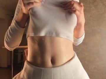 girl
        cindyhips cam image #55663