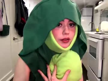 girl
        littlesugarpea cam image #66209