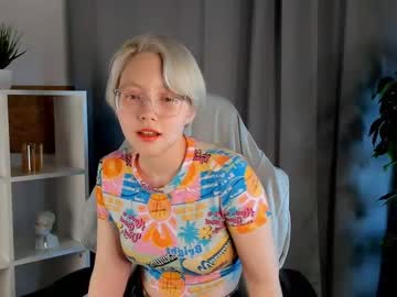 girl
        dorishane cam image #139740