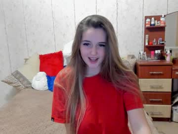 girl
        emmika_ cam image #27928