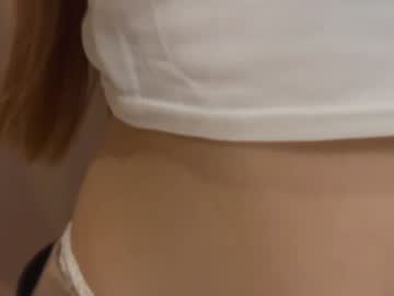 girl
        sophiephoria cam image #208754
