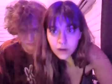 couple
        sextones cam image #100003