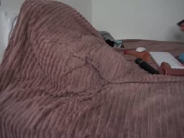 girl
        roxy_jo cam image #166828