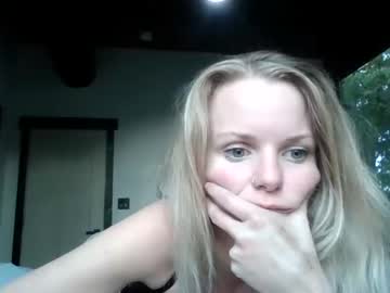 girl
        carinablair777 cam image #185642
