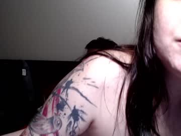 couple
        seareign cam image #38663