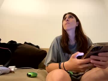 girl
        raiyvyn cam image #161502