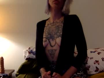 girl
        bush_lite cam image #27128