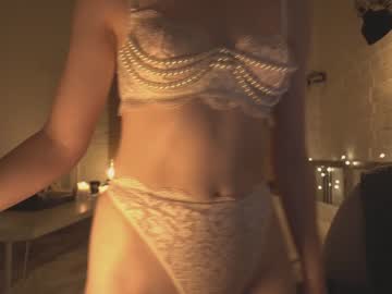 girl
        bibi_it_is cam image #4730