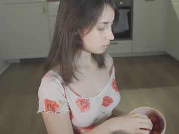 girl
        _belledujour cam image #168828