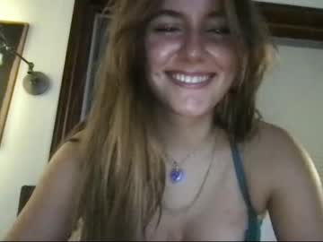 girl
        emma_walkerx cam image #137806