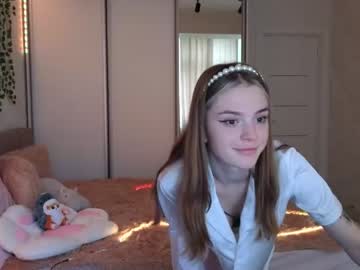 girl
        cyberslime cam image #123357
