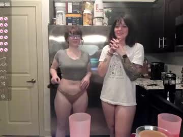 girl
        littlelunaishorny cam image #42225