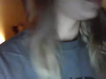 girl
        demiibear cam image #83988