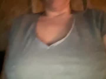 girl
        liza84 cam image #122815