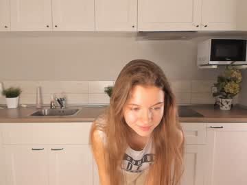 girl
        aubriananorris cam image #132283
