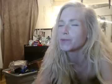 couple
        jacknjill420247 cam image #177515