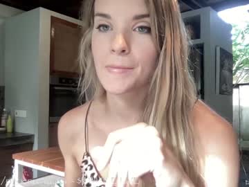 girl
        phoenix_taylor cam image #7650