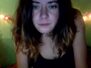girl
        janicepepper cam image #19106