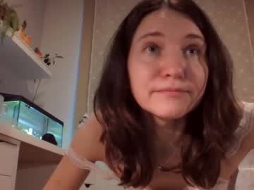 girl
        shy_little_one_ cam image #219356