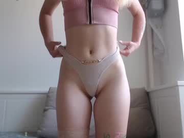 girl Hidden Sex Cam Live Stream with your_dream6996