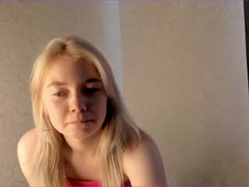 girl
        lexisarah cam image #121287